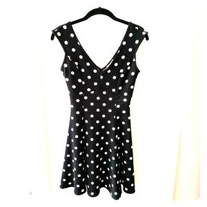Black and white polka dot dress XS